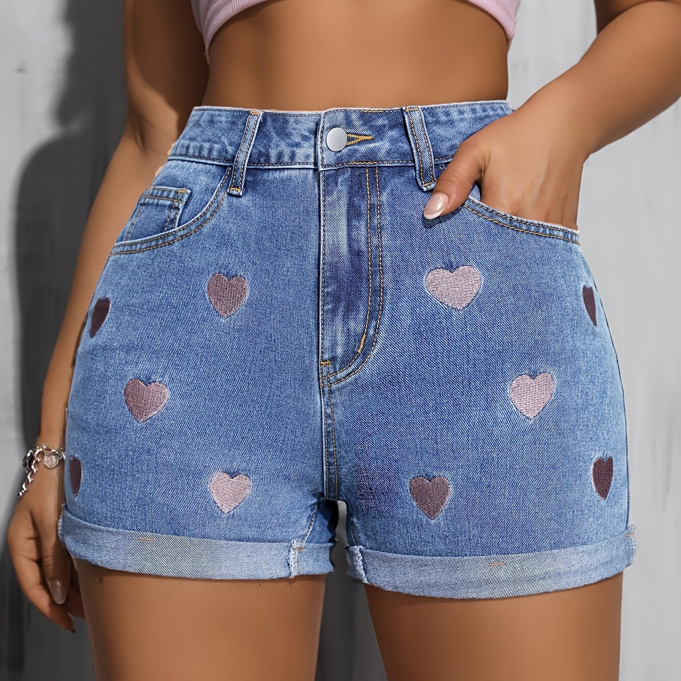 Pantalones Cortos con Corazón Bordado en Rosa