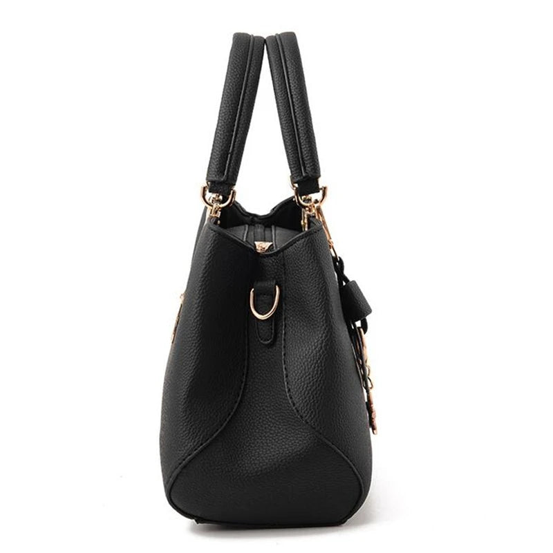 Bolsa de Lujo con Bordado y Borla