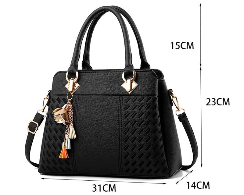Bolsa de Lujo con Bordado y Borla