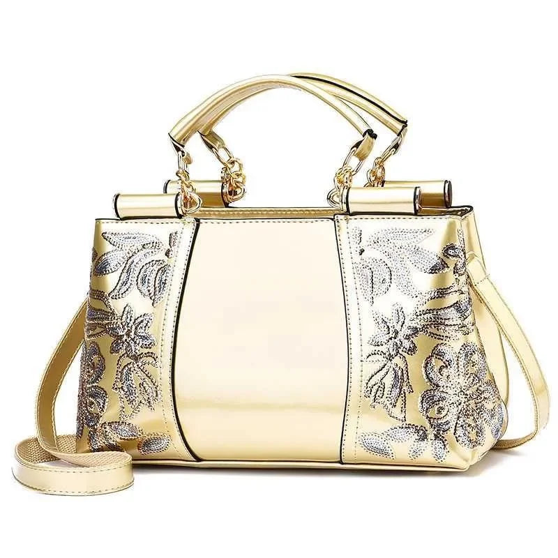 Bolsa de Lujo con Detalles en Lazo y Cadenas