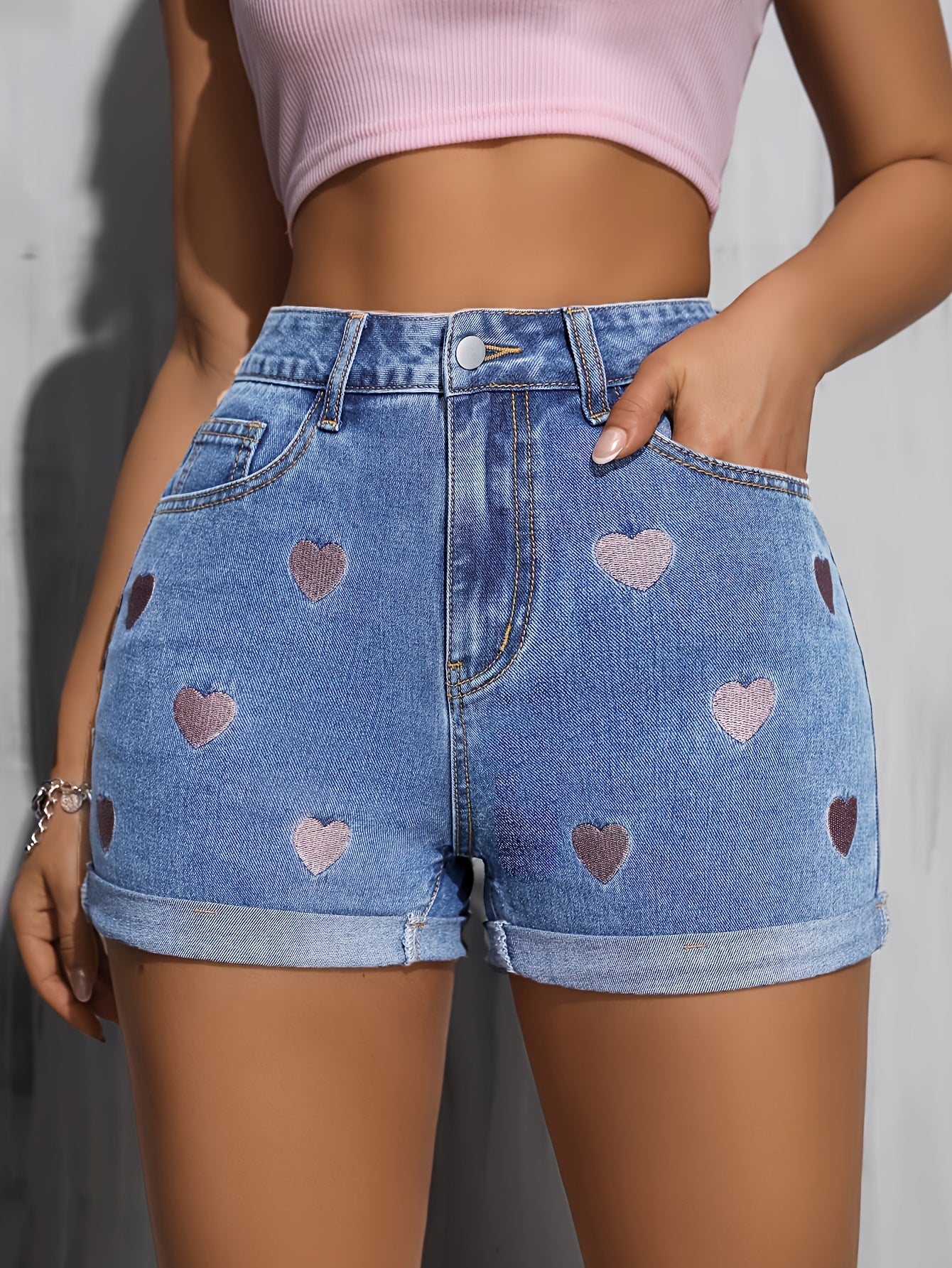 Pantalones Cortos con Corazón Bordado en Rosa