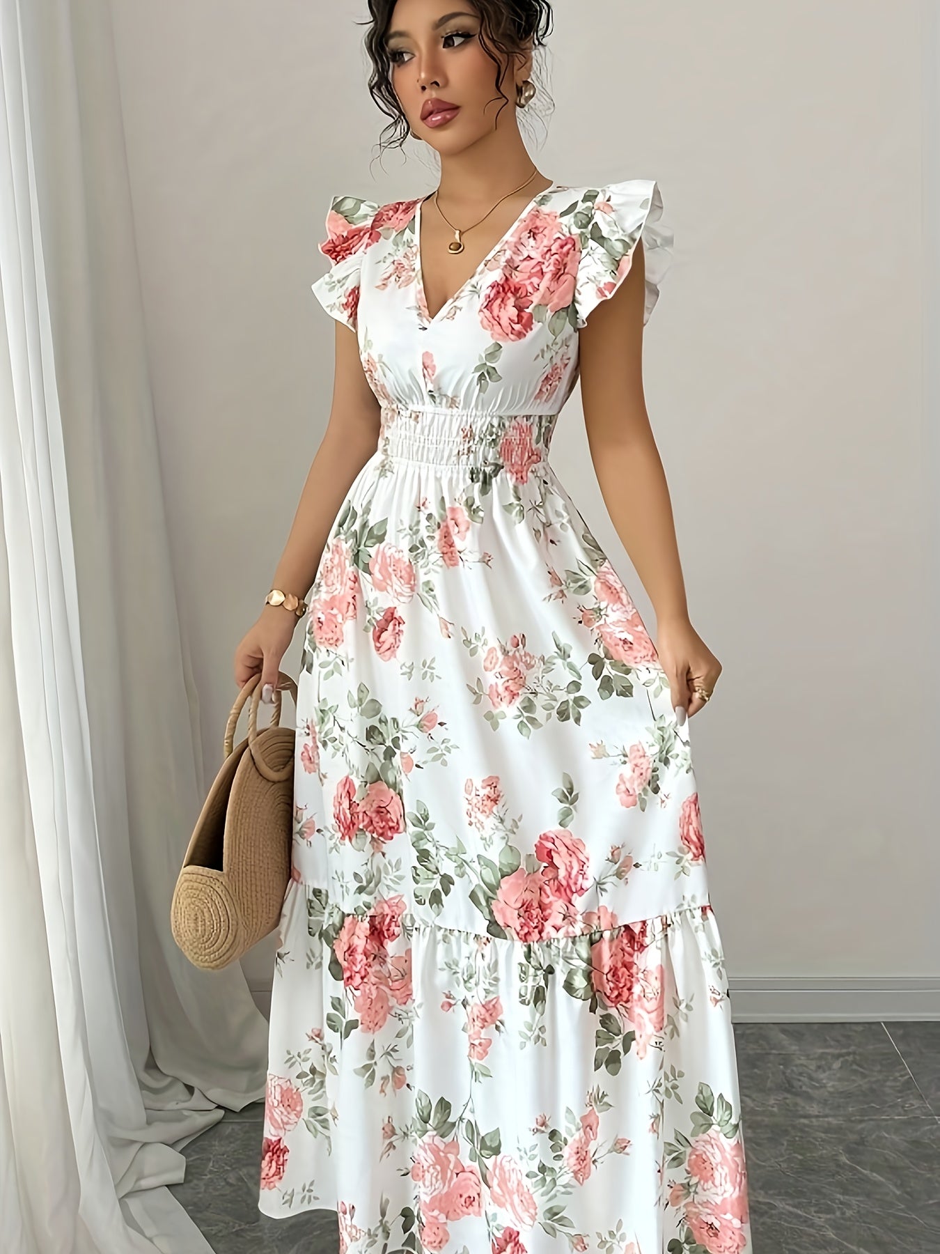 Vestido con Estampado Floral y Cuello en V