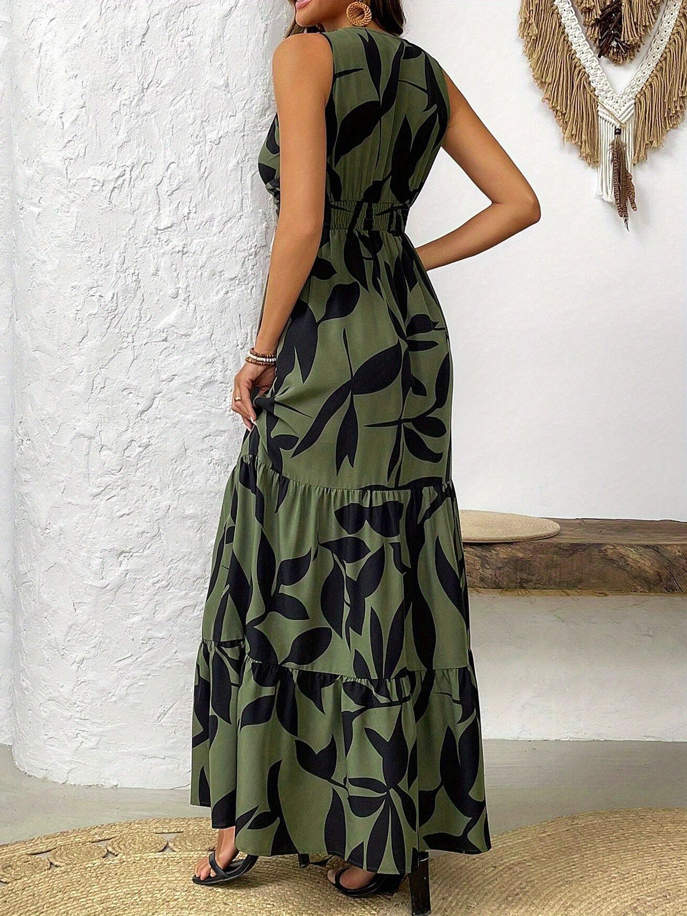 Vestido Largo Elegante con Cuello en V
