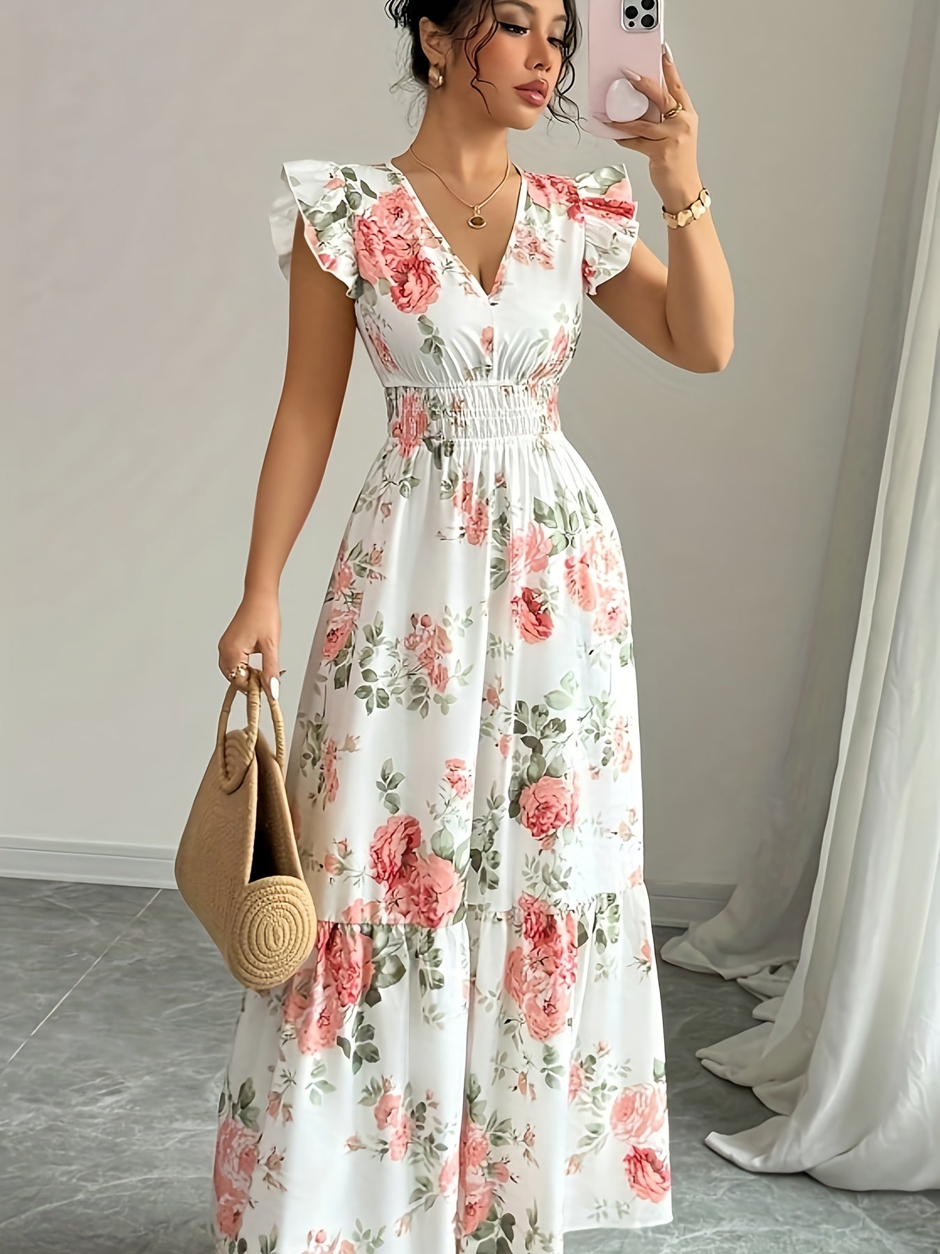 Vestido con Estampado Floral y Cuello en V