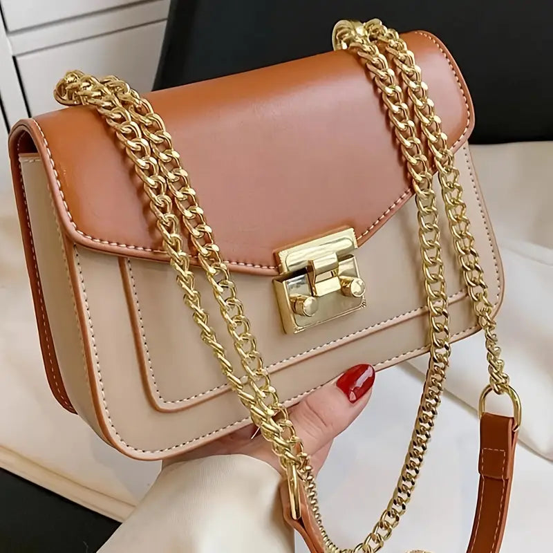 Mini Bolso con Cadena Dorada